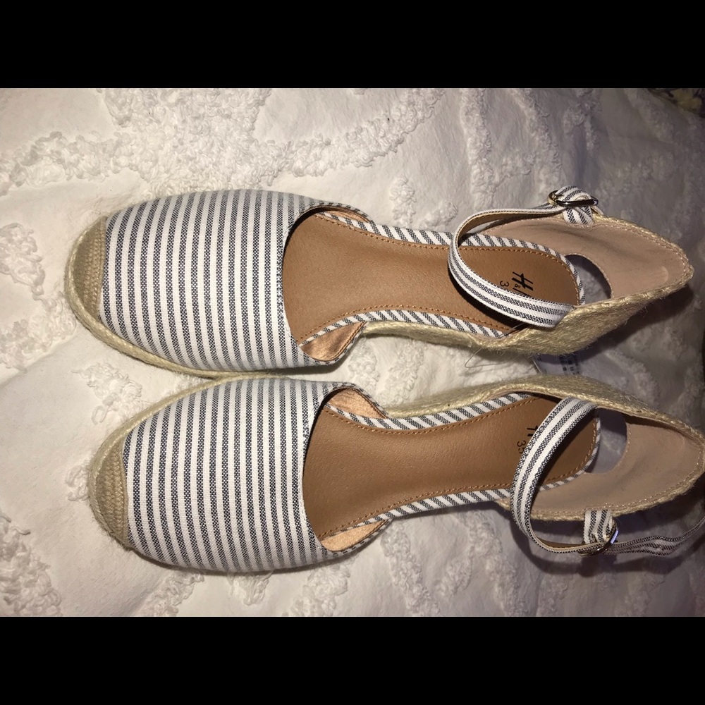 Wedges - Picture 2 of 4